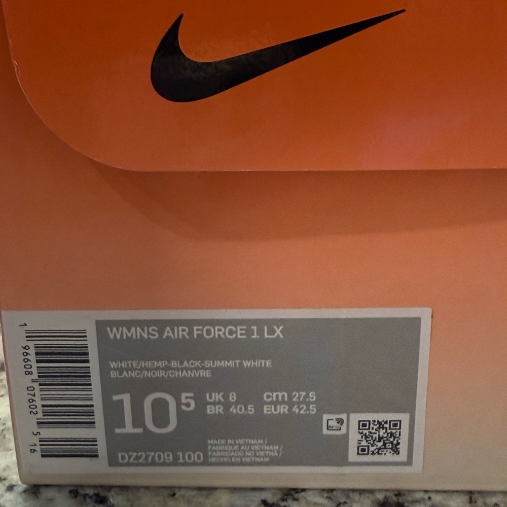Nike Air Force 1 low LX united in victory size 10.5 - Picture 8 of 8